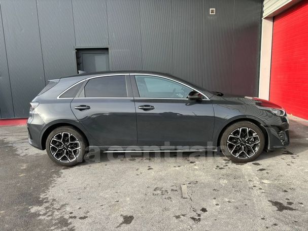 Kia Ceed 1.6 CRDi MHEV 100 kW image number 11