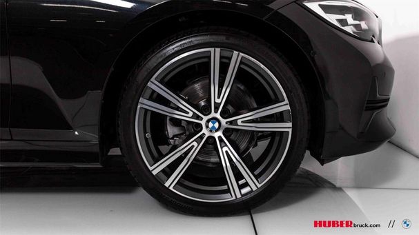 BMW 320d Touring xDrive 140 kW image number 8