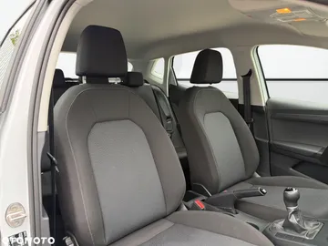 Car image 33