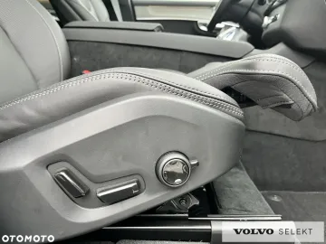 Car image 40