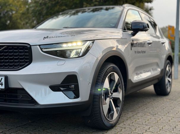 Volvo XC40 B3 Plus Dark DKG 120 kW image number 14