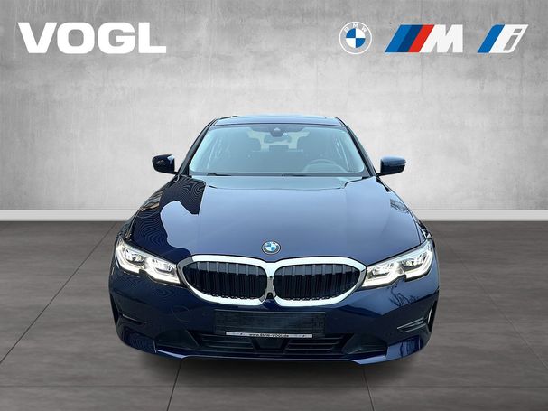 BMW 330i xDrive 190 kW image number 3