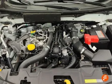 Car image 33