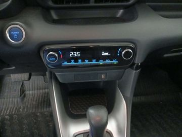 Car image 21