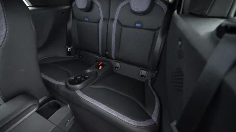 Car image 47