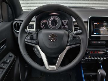 Car image 12