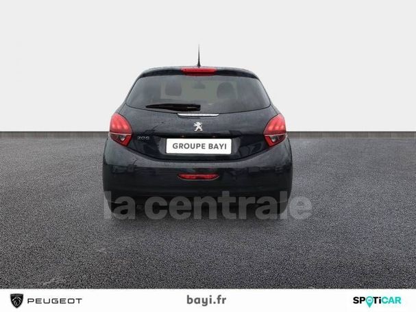 Peugeot 208 PureTech 82 Signature 61 kW image number 6