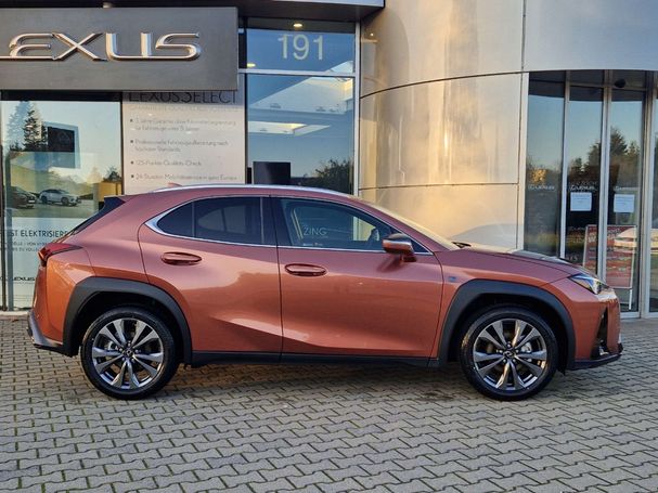 Lexus UX 300h 146 kW image number 4