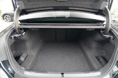 Car image 46