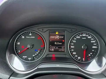 Car image 40