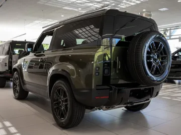 Car image 3