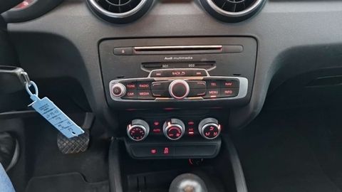 Car image 27