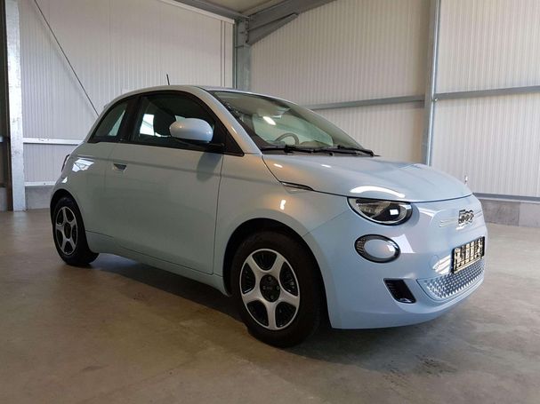 Fiat 500 e 70 kW image number 2