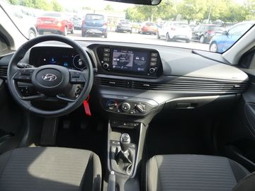 Car image 12