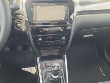 Car image 13