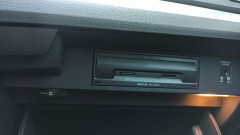 Car image 22