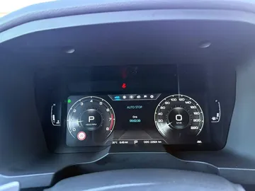 Car image 33