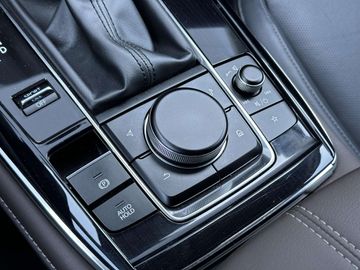 Car image 36