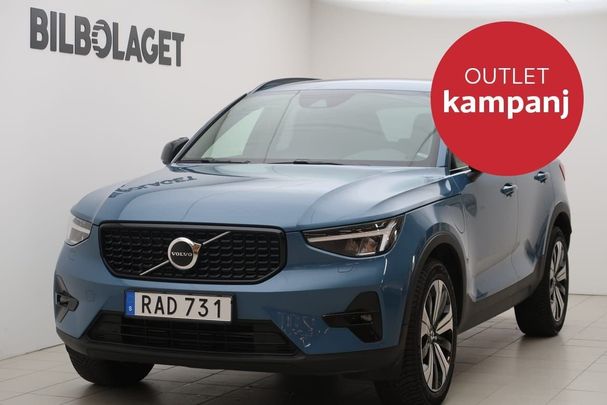 Volvo XC40 Recharge T4 Plus Dark 157 kW image number 2