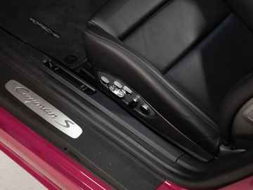 Car image 35