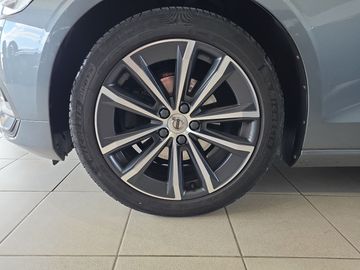 Car image 34