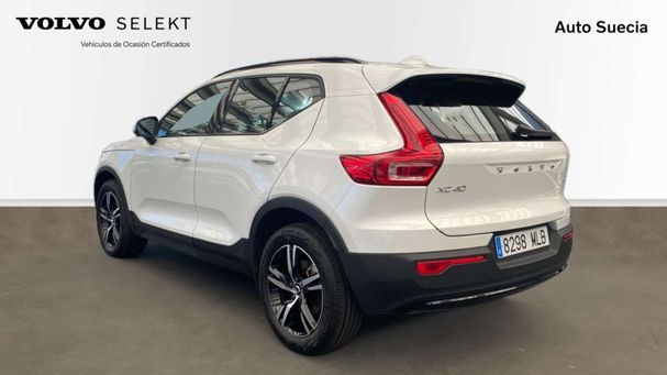 Volvo XC40 B3 Plus Dark 120 kW image number 4