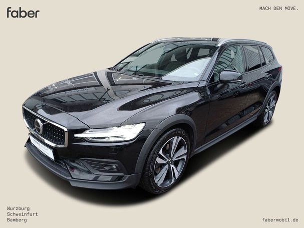 Volvo V60 Cross Country AWD B4 145 kW image number 1