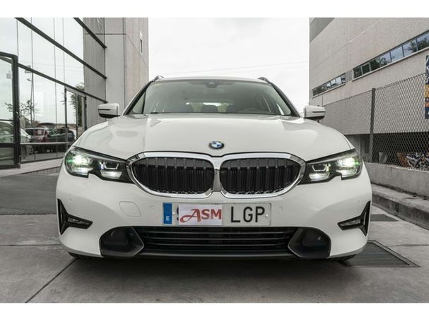 BMW 320d Touring xDrive 140 kW image number 34