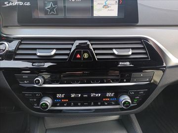 Car image 36