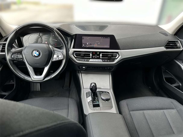 BMW 318d Touring 110 kW image number 10