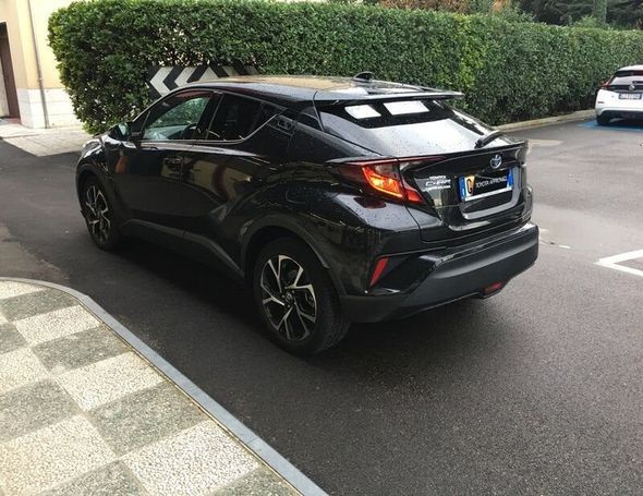 Toyota C-HR 1.8 Hybrid 90 kW image number 5