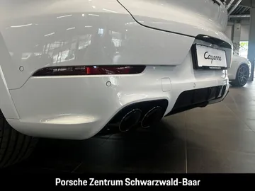 Car image 37