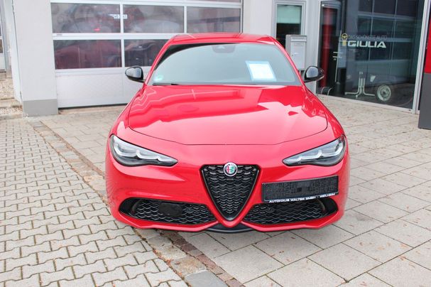 Alfa Romeo Giulia Q4 206 kW image number 3