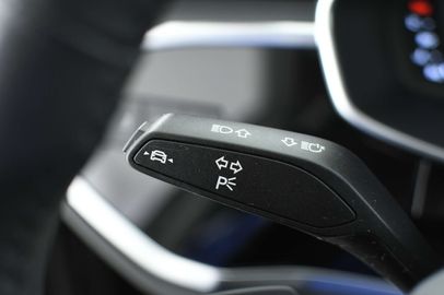 Car image 37