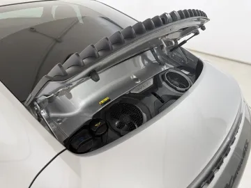 Car image 46