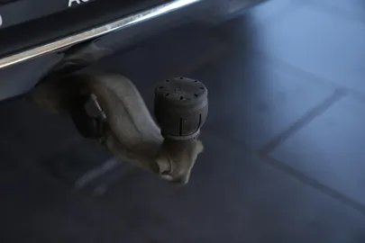 Car image 38