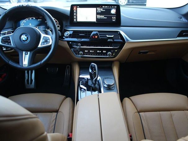 BMW 530 Touring xDrive 220 kW image number 7