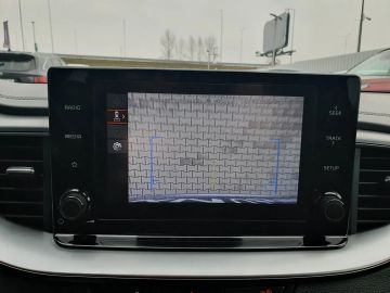 Car image 37