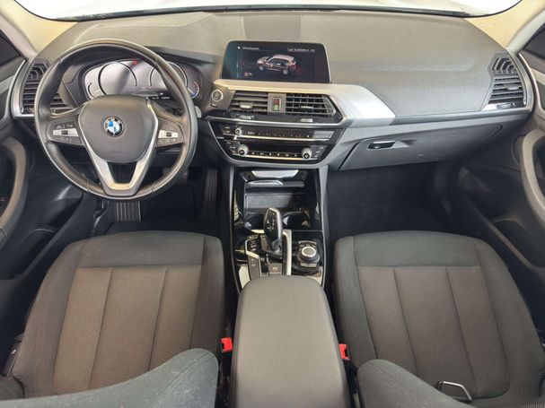 BMW X3 xDrive20i Advantage 135 kW image number 7