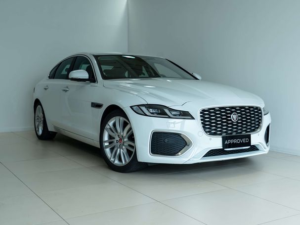 Jaguar XF AWD 150 kW image number 1