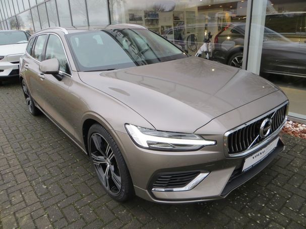 Volvo V60 T6 R AWD Recharge 251 kW image number 2