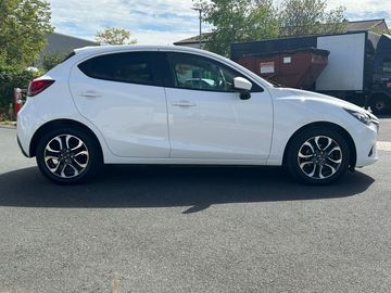 Car image 5
