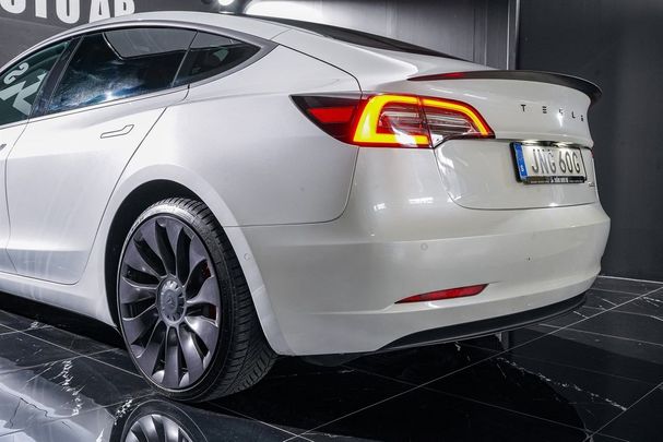 Tesla Model 3 Performance AWD 377 kW image number 7