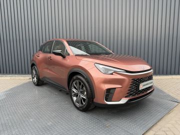 Car image 4