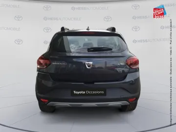 Car image 5