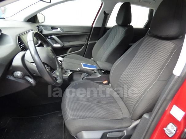 Peugeot 308 SW 1.2 PureTech 110 Active 81 kW image number 12