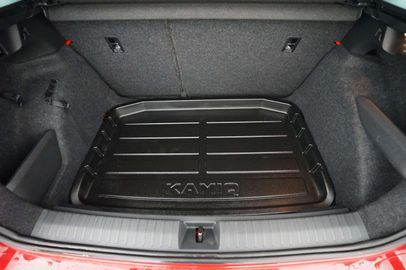 Car image 37