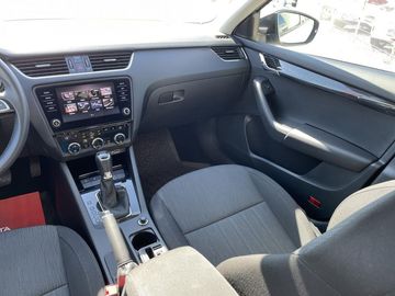 Car image 36