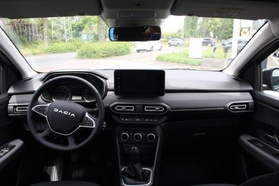 Car image 7