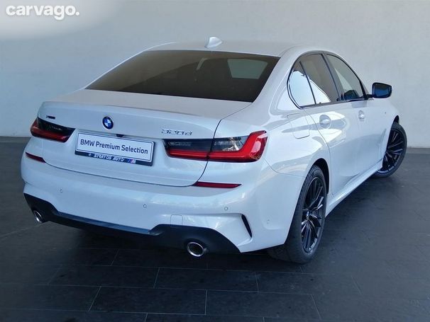 BMW 320d xDrive 140 kW image number 2